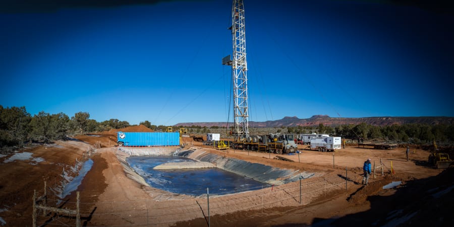 drill_rig-PANO-900x